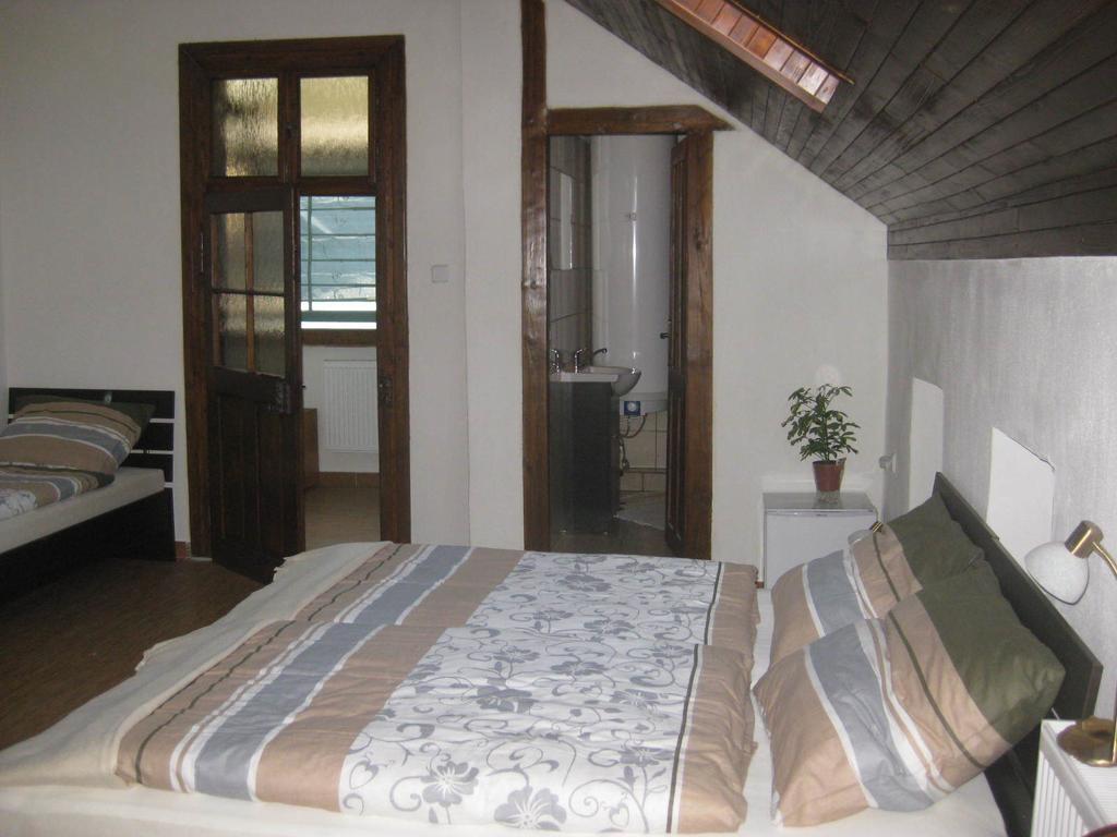 Hostinec Stara Krcma Stratená Room photo